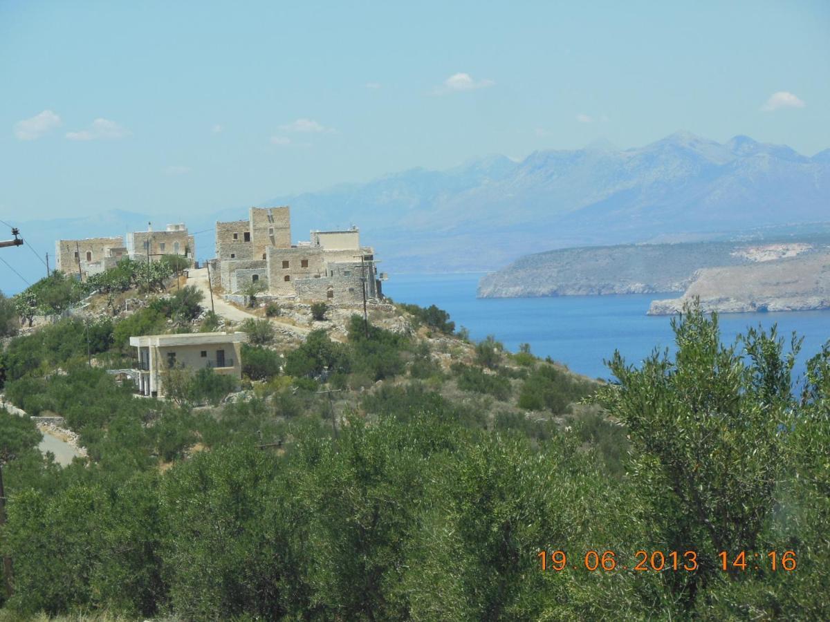 Отель Tsitsiris Castle Stavrion Экстерьер фото